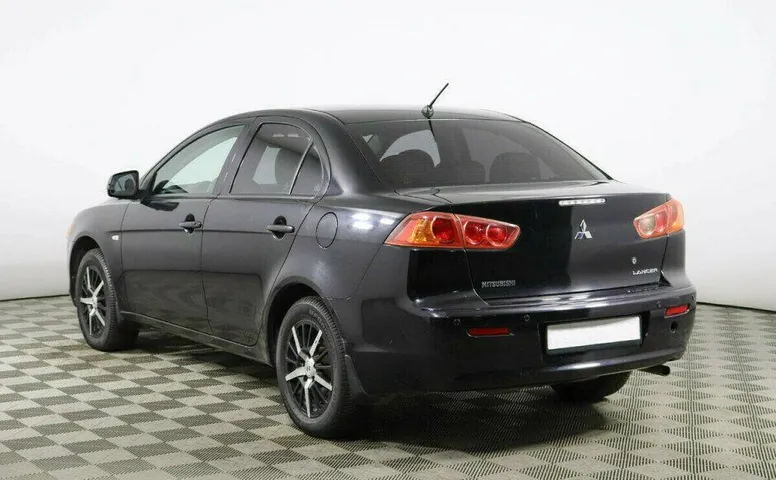 Mitsubishi Lancer 1.5 Автомат