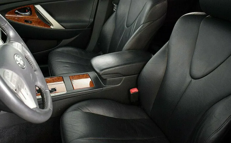 Toyota Camry 2.4 Автомат