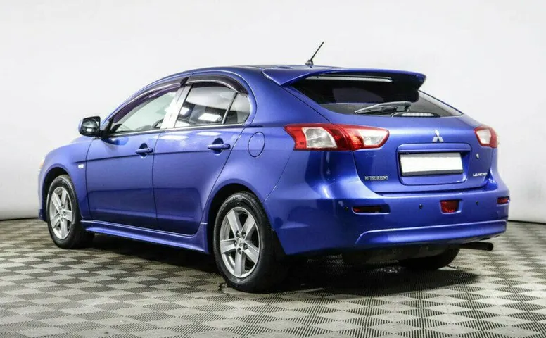 Mitsubishi Lancer 1.8 Вариатор