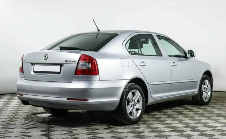 Skoda Octavia 1.8 Робот