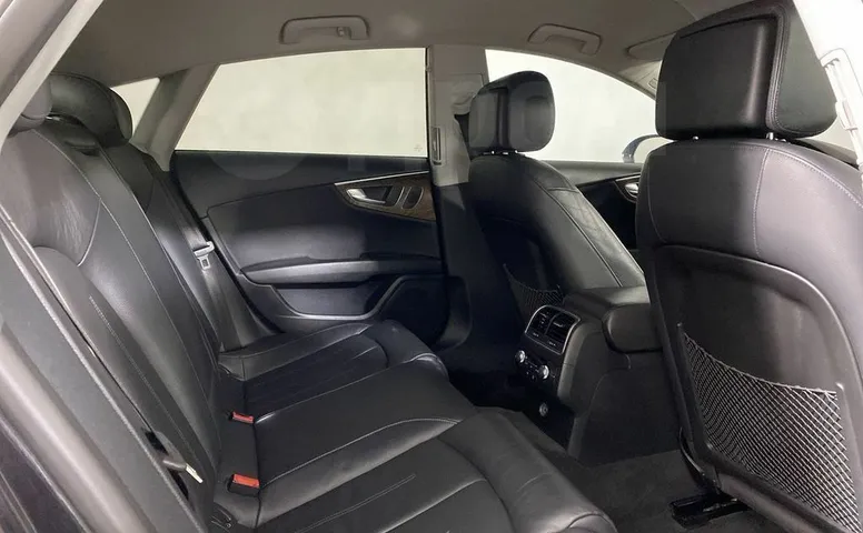 Audi A7, 1 поколение