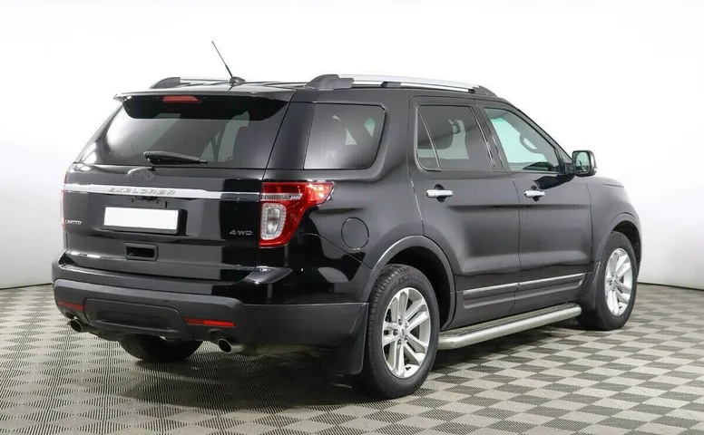 Ford Explorer V