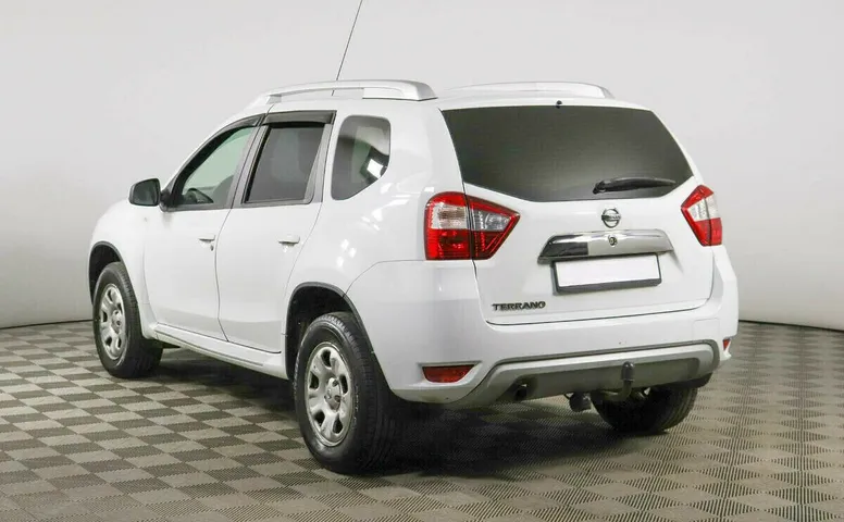 Nissan Terrano III (D10)