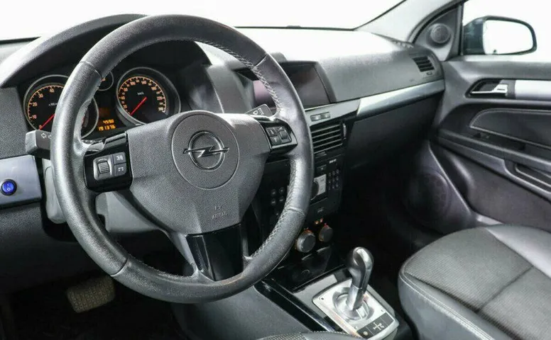 Opel Astra 1.6 Робот