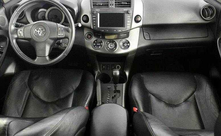 Toyota RAV4 2.4 Автомат