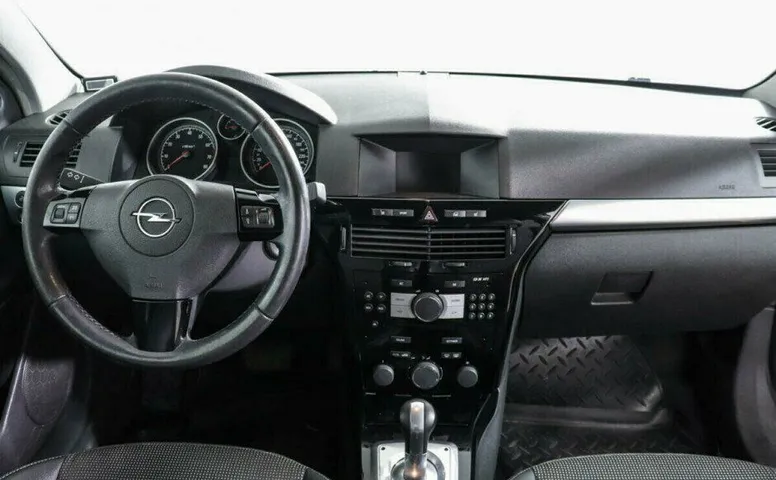 Opel Astra 1.6 Робот
