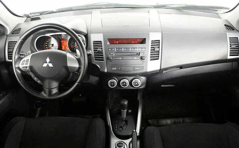 Mitsubishi Outlander 2.4 Вариатор