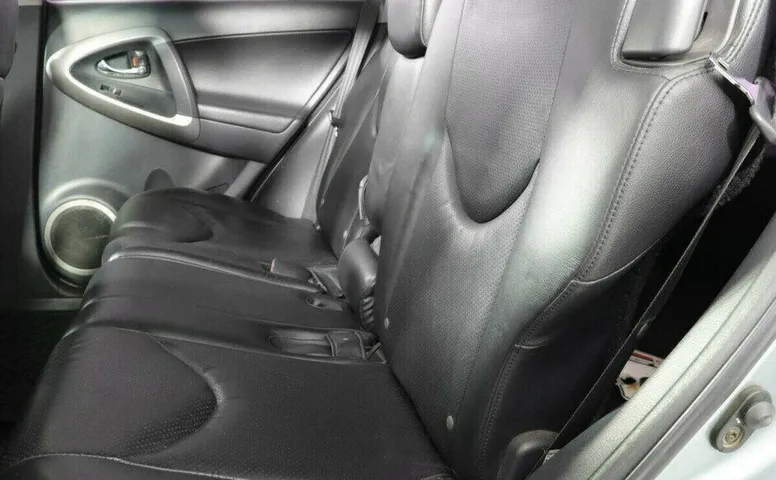Toyota RAV4 2.0 Автомат