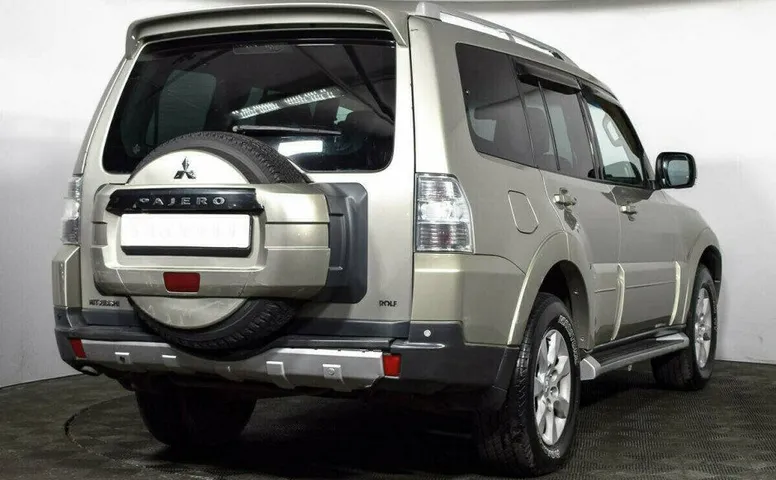 Mitsubishi Pajero 3.2 Автомат