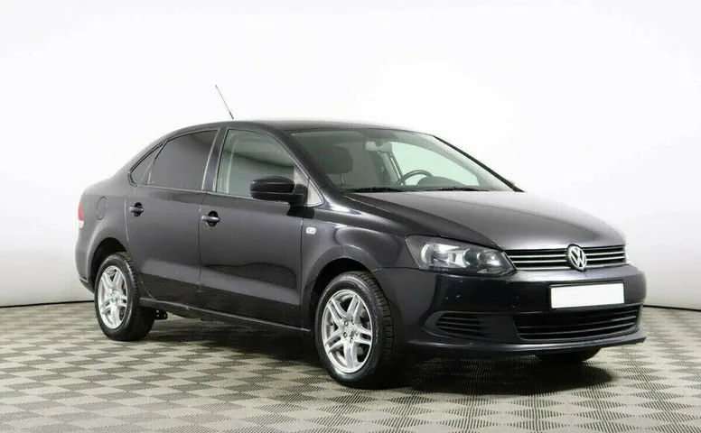 Volkswagen Polo 1.6 Автомат