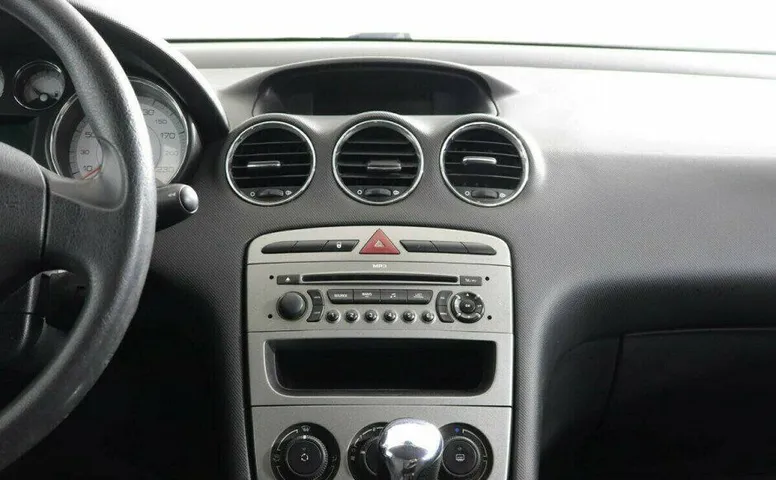 Peugeot 308 1.6 Автомат