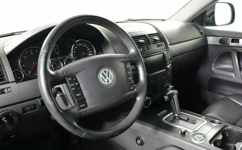 Volkswagen Touareg 3.0 Автомат