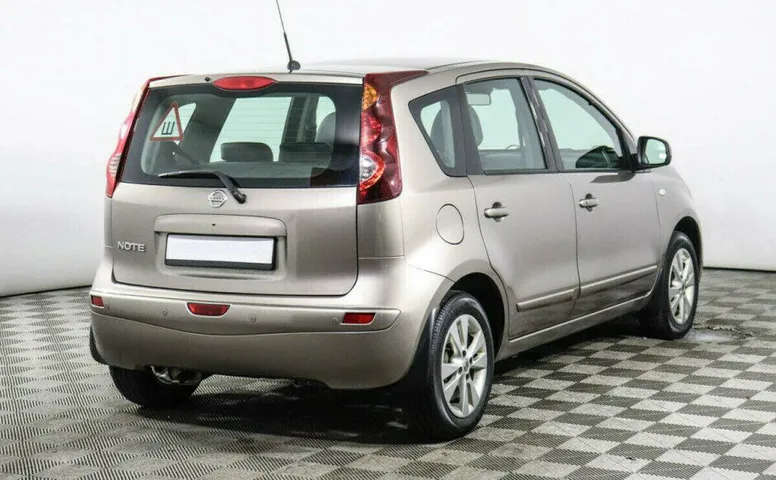 Nissan Note 1.6 Автомат