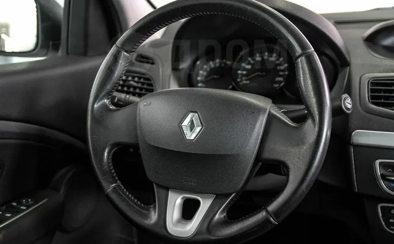 Renault Fluence, 1 поколение