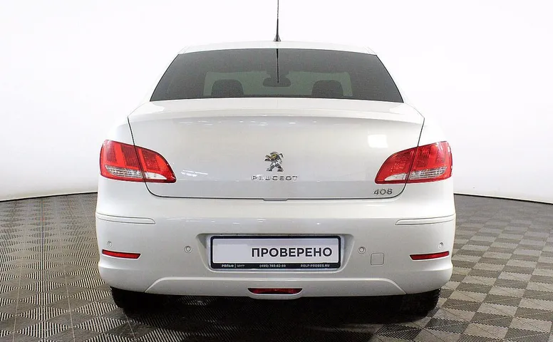 Peugeot 408