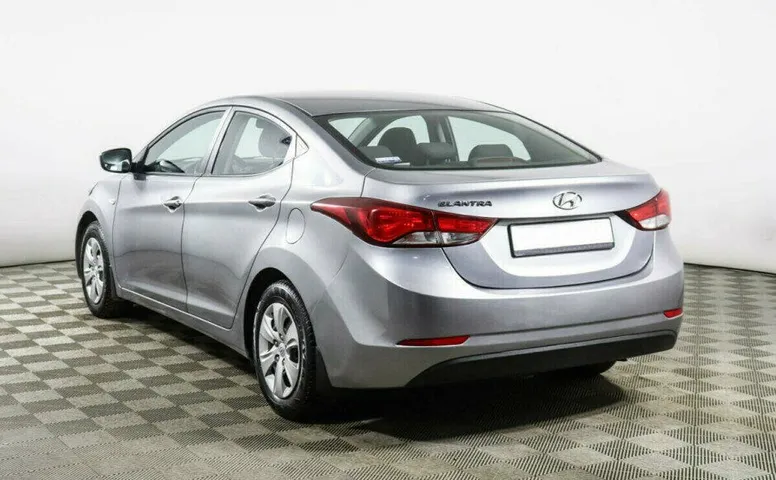 Hyundai Elantra 1.6 Автомат