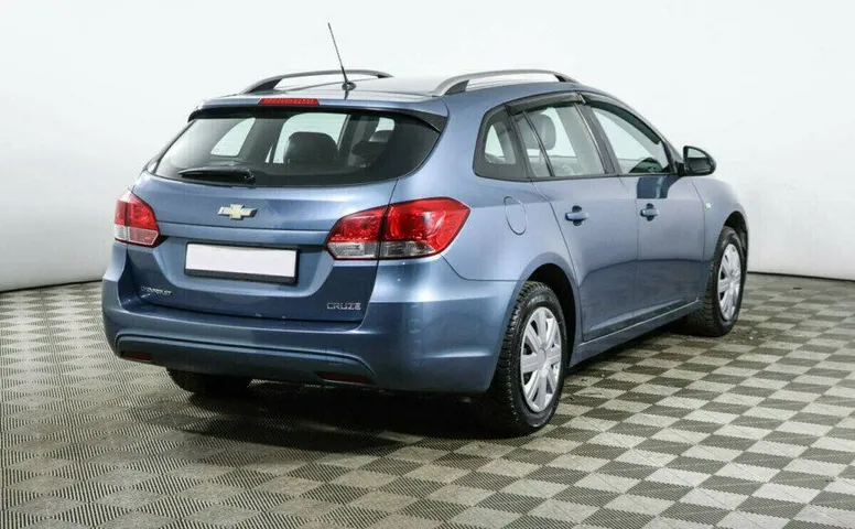 Chevrolet Cruze 1.8 Автомат
