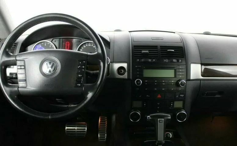Volkswagen Touareg 4.2 Автомат