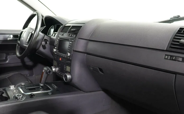 Volkswagen Touareg I