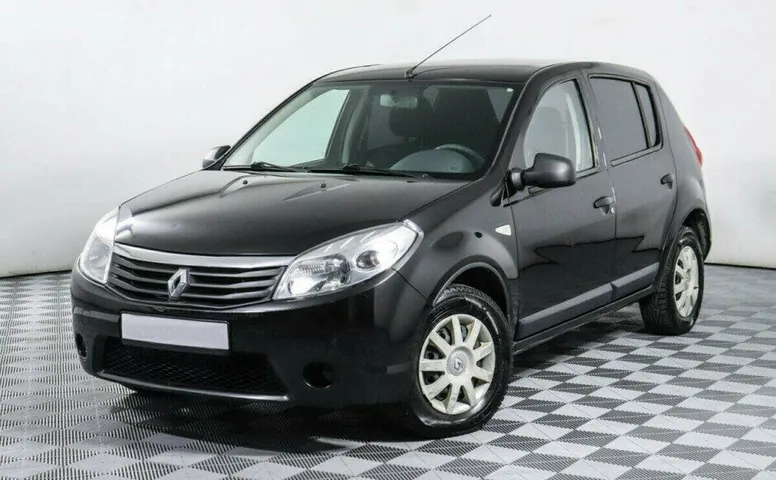 Renault Sandero 1.6 Автомат