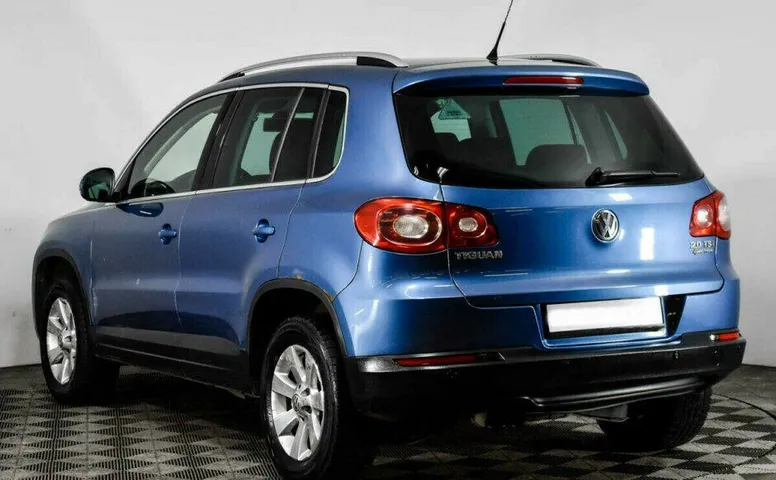 Volkswagen Tiguan 2.0 Автомат