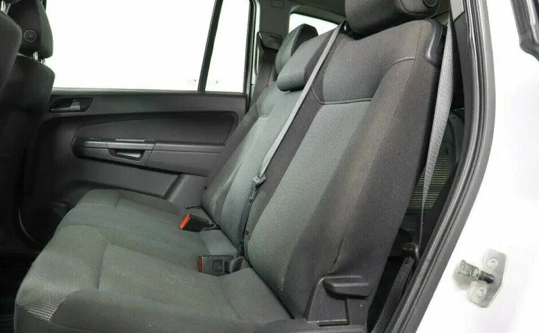 Opel Zafira 1.8 Робот
