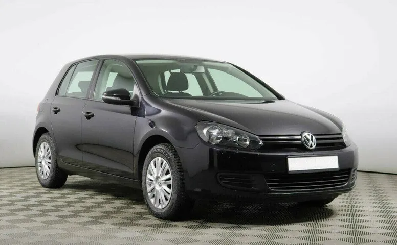 Volkswagen Golf 1.6 Робот