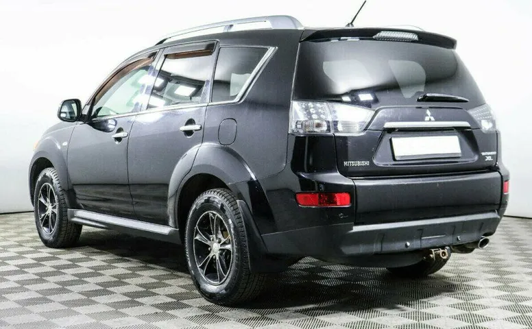 Mitsubishi Outlander 2.4 Вариатор