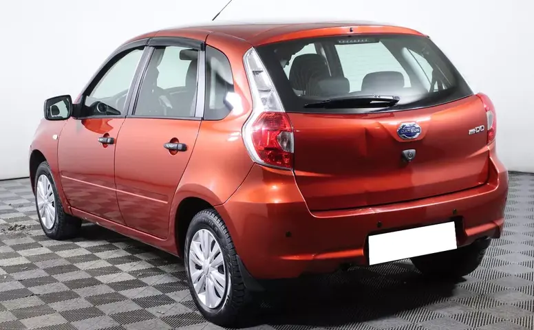 Datsun mi-DO