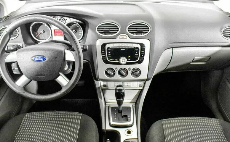 Ford Focus 1.6 Автомат