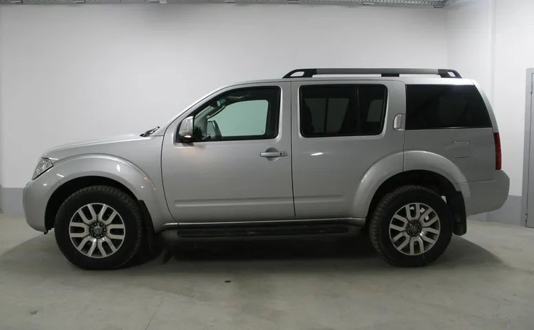 Nissan Pathfinder III Рестайлинг