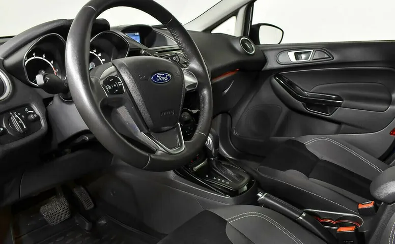 Ford Fiesta Mk6 Рестайлинг