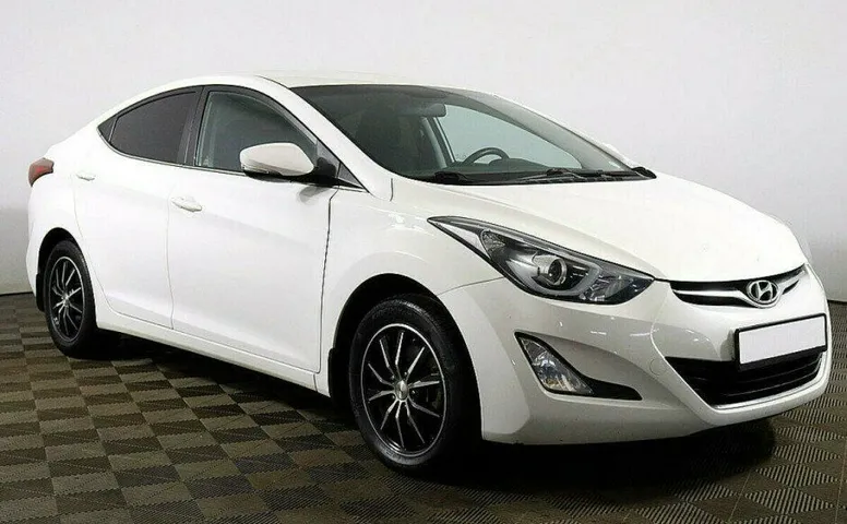 Hyundai Elantra 1.8 Автомат
