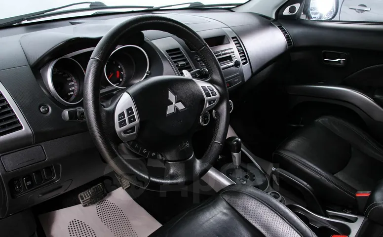 Mitsubishi Outlander, 2 поколение
