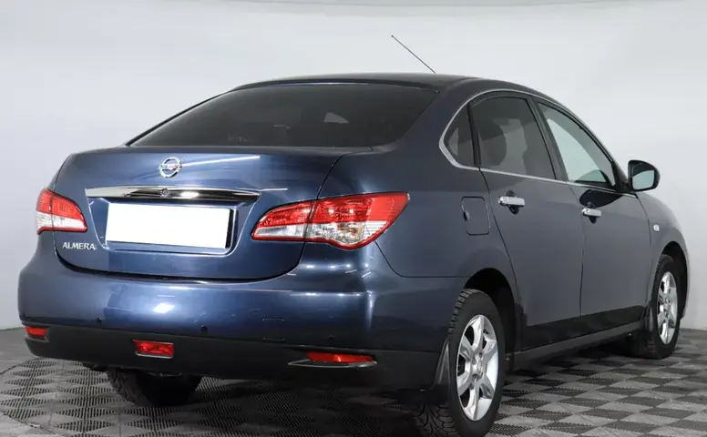 Nissan Almera