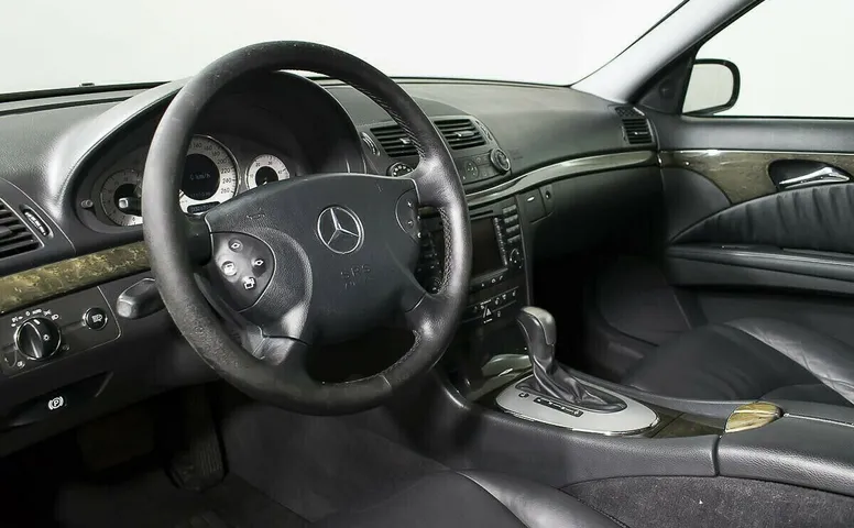 Mercedes-Benz E-Класс III (W211, S211)