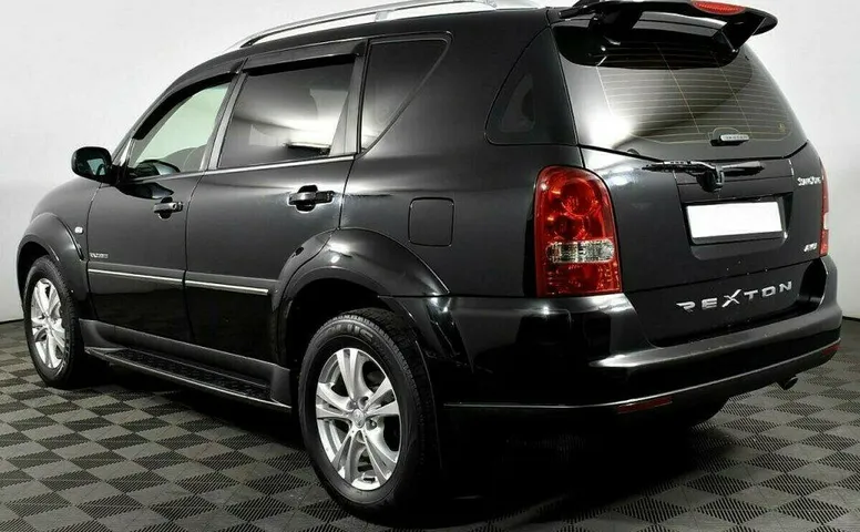 SsangYong Rexton 2.7 Автомат