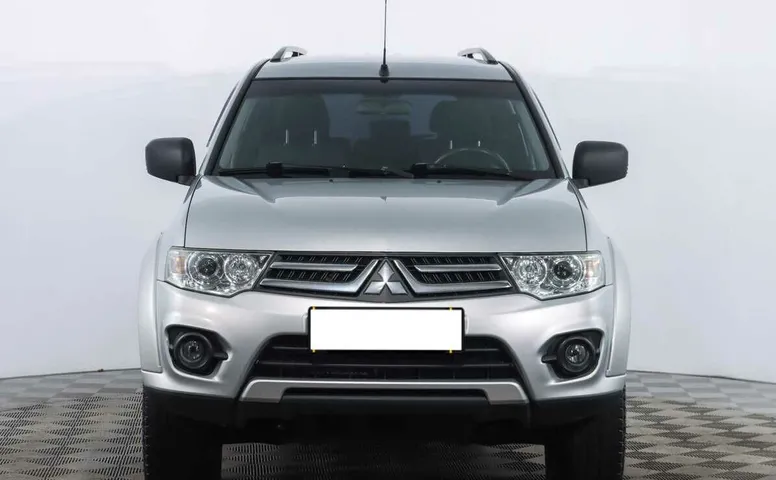 Mitsubishi pajero sport мкпп 2013 с пробегом 92 003 км