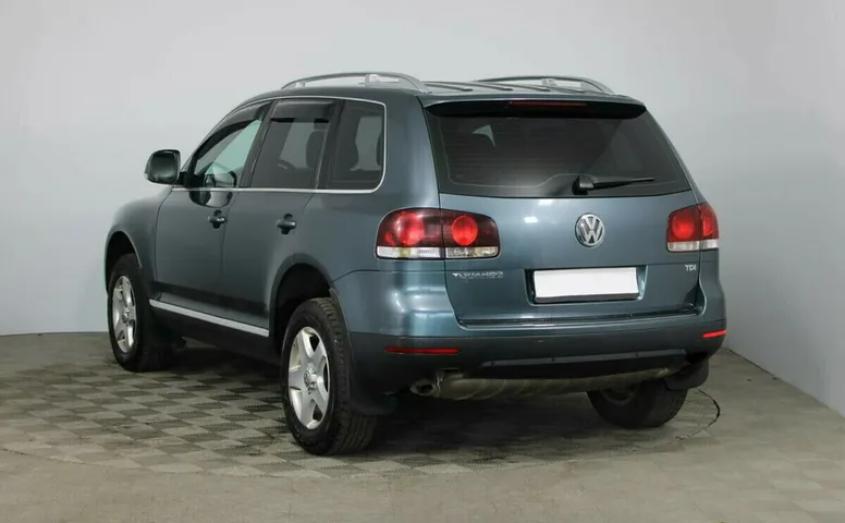 Volkswagen Touareg I Рестайлинг