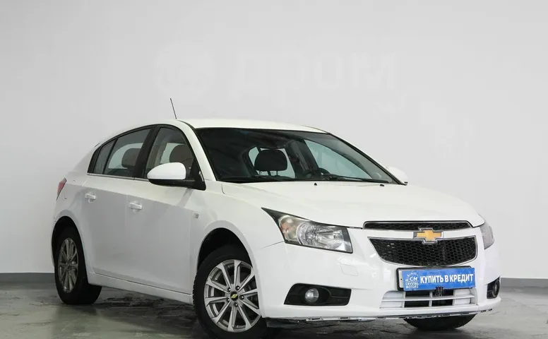 Chevrolet Cruze, 1 поколение