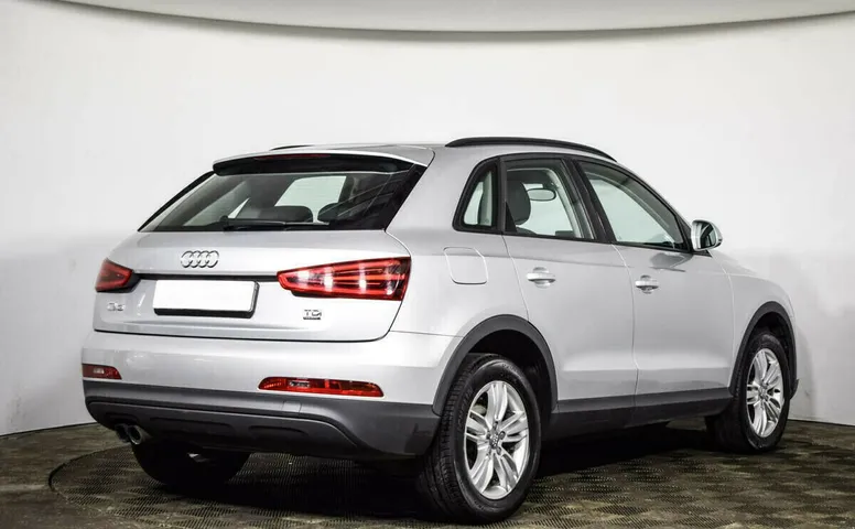 Audi Q3 I (8U)