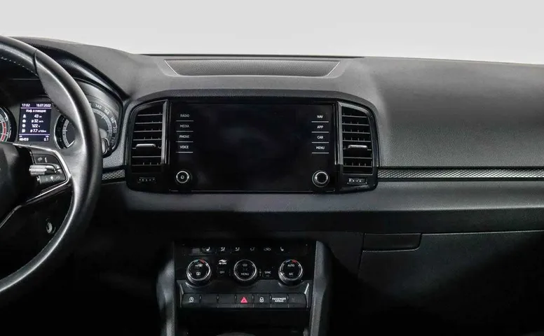 Skoda karoq акпп 2022 с пробегом 43 км