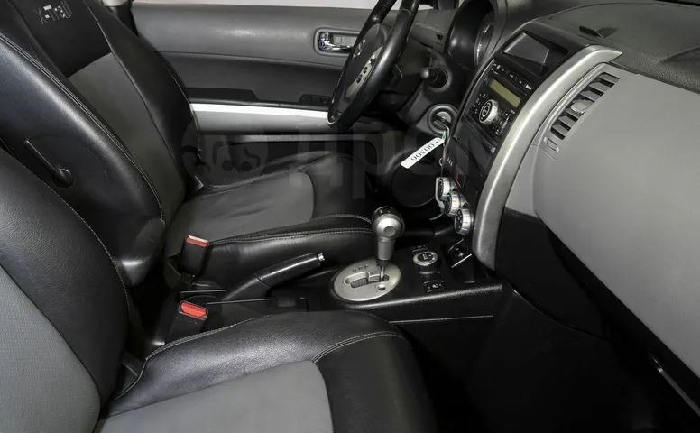 Nissan X-Trail, 2 поколение
