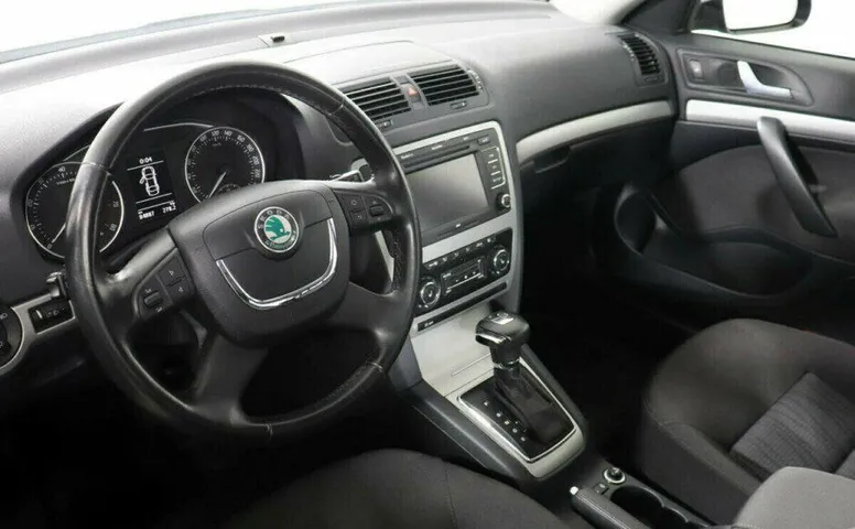 Skoda Octavia 1.8 Робот