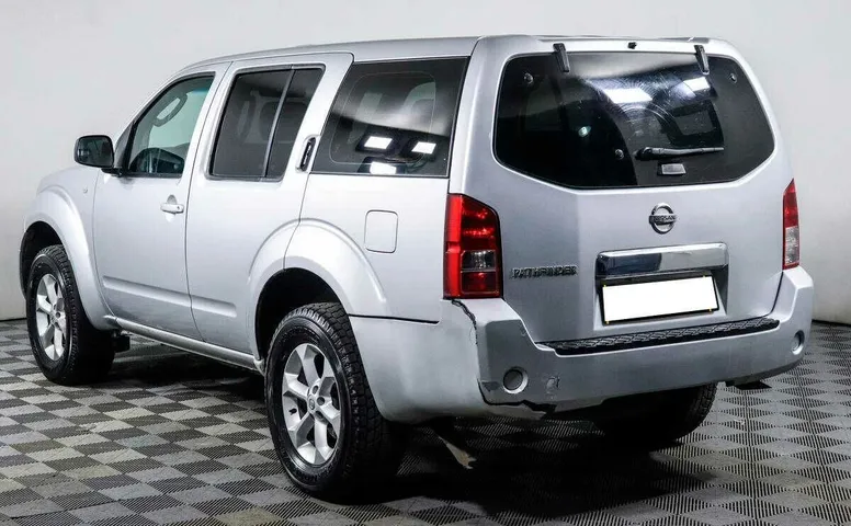 Nissan pathfinder мкпп 2011 с пробегом 98 829 км