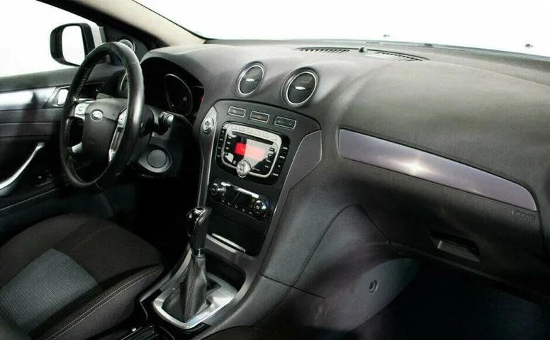 Ford Mondeo 2.0 Робот
