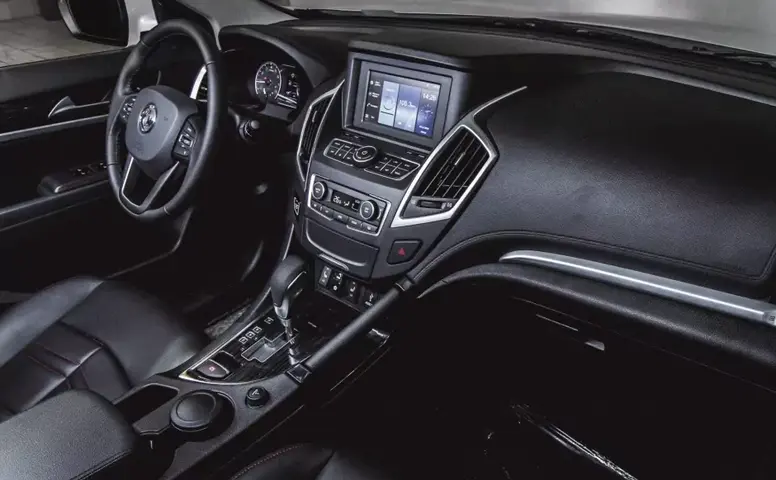 DongFeng AX7