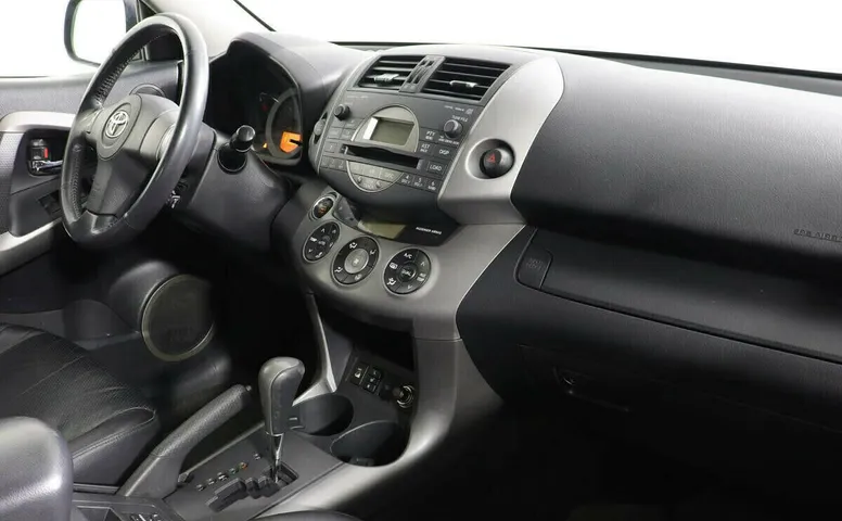 Toyota RAV4 III (XA30)