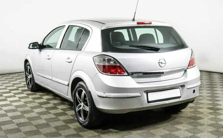 Opel Astra 1.6 Робот