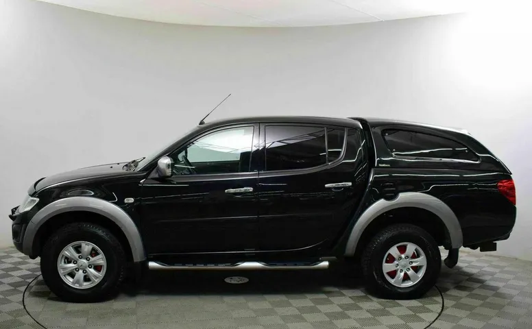 Mitsubishi l200 iv